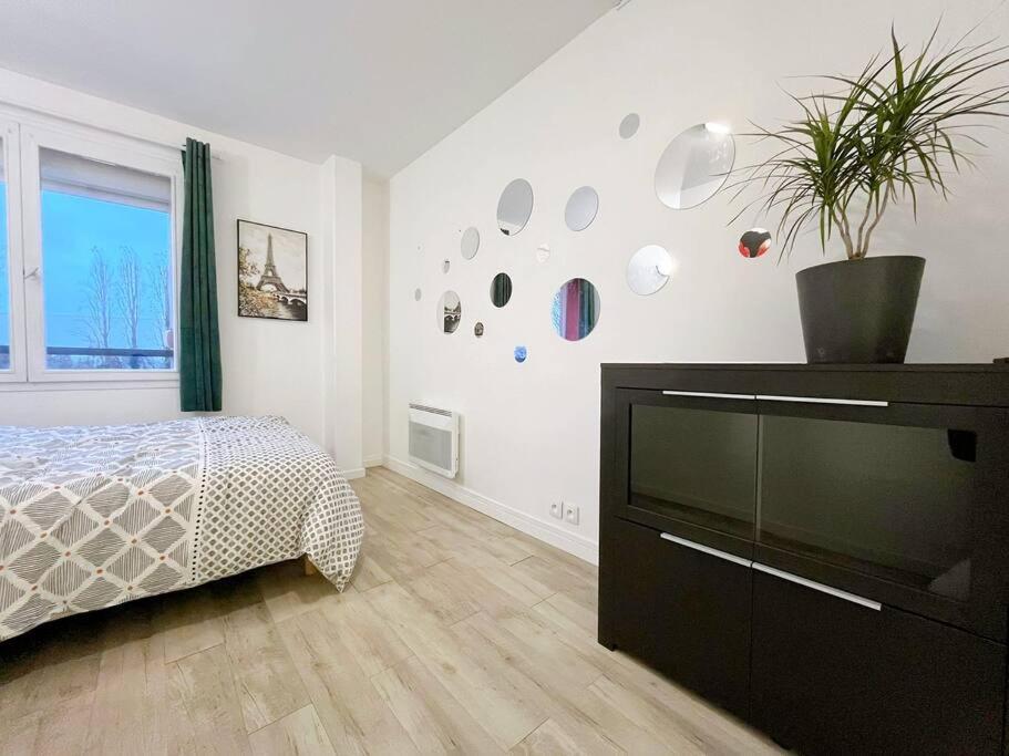 Colors Of Life Apartment Torcy  Ngoại thất bức ảnh
